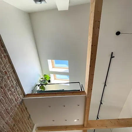 Дом отдыха Modern Loft With A Garden *