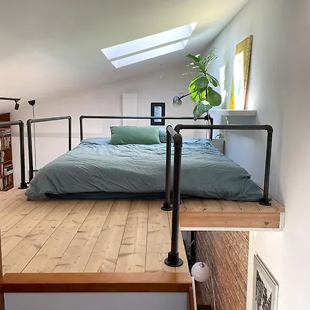 Modern Loft With A Garden Βαρσοβία